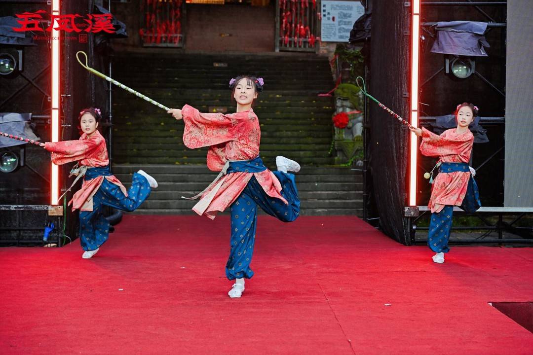 重归大众视, 风格之韵