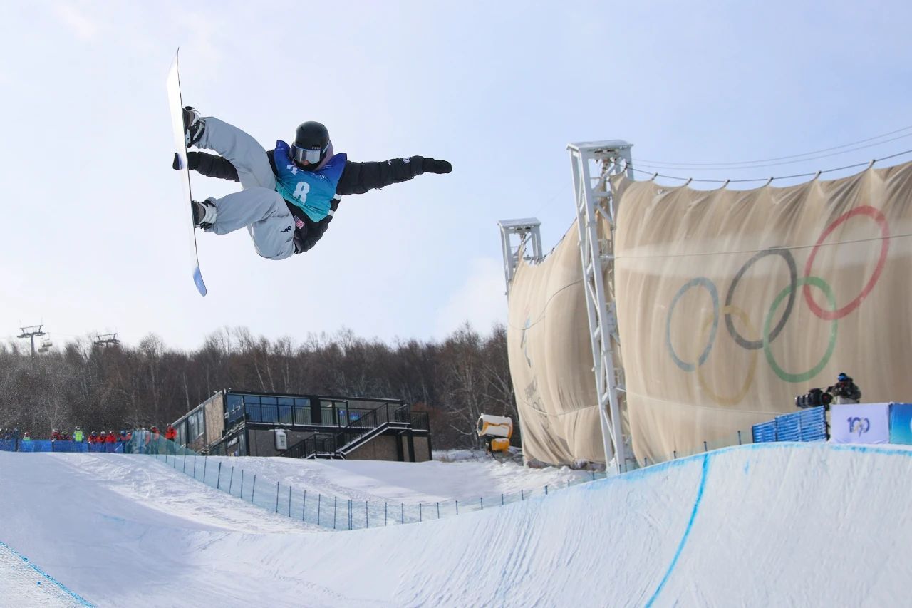 现四季运营, 场地条件很, 的落差达