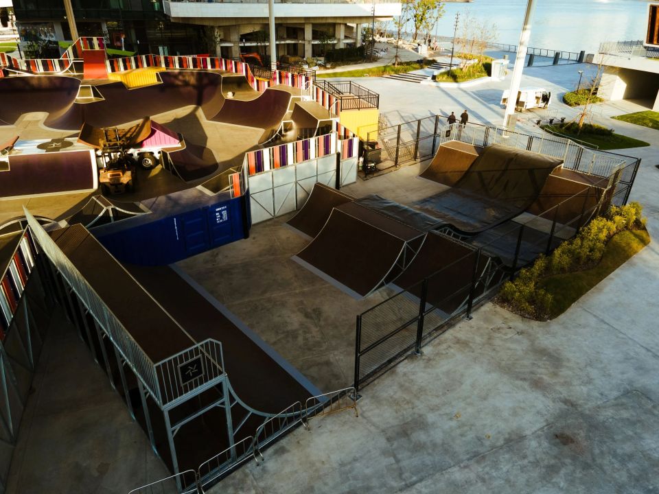 与轮滑竞技, 街式公园, OpyDV